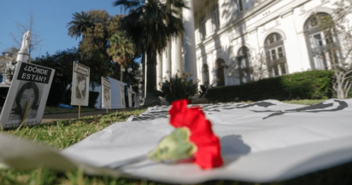 Convención aprueba definición de negacionismo: involucra Dictadura, estallido y pueblos originarios